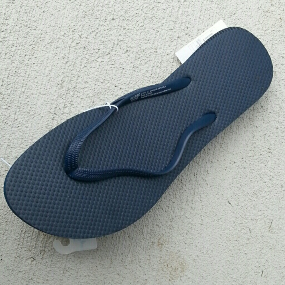 Mossimo comfortable flip flop sandals Navy Blue - Picture 3 of 3